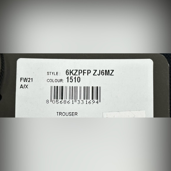 armani exchange navy trouser


style:6KZPFP ZJ6MZ COLOUR:1510 - Picture 4 of 4